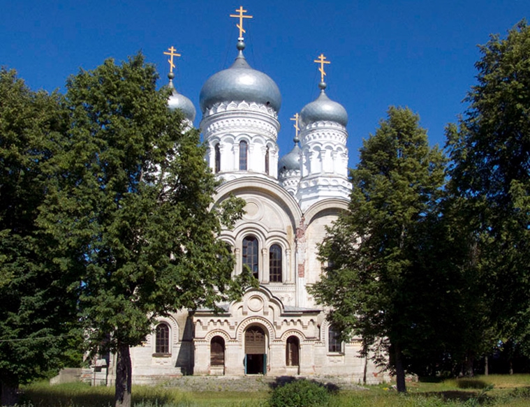 Монастырь в Сергеево (вид 1).